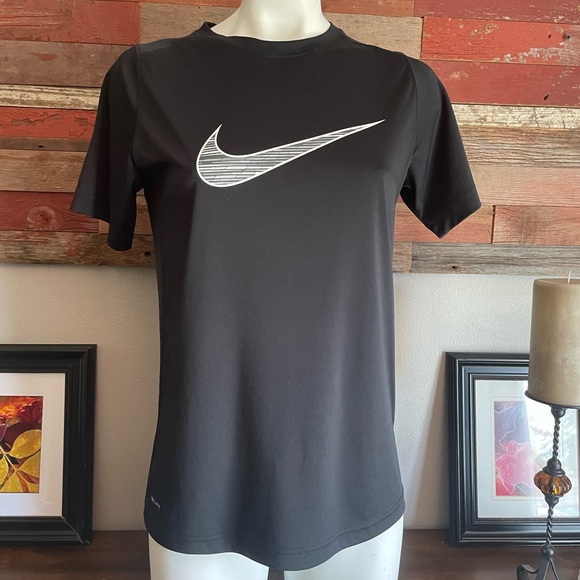 Nike dri-fit T-shirt - Picture 1 of 7